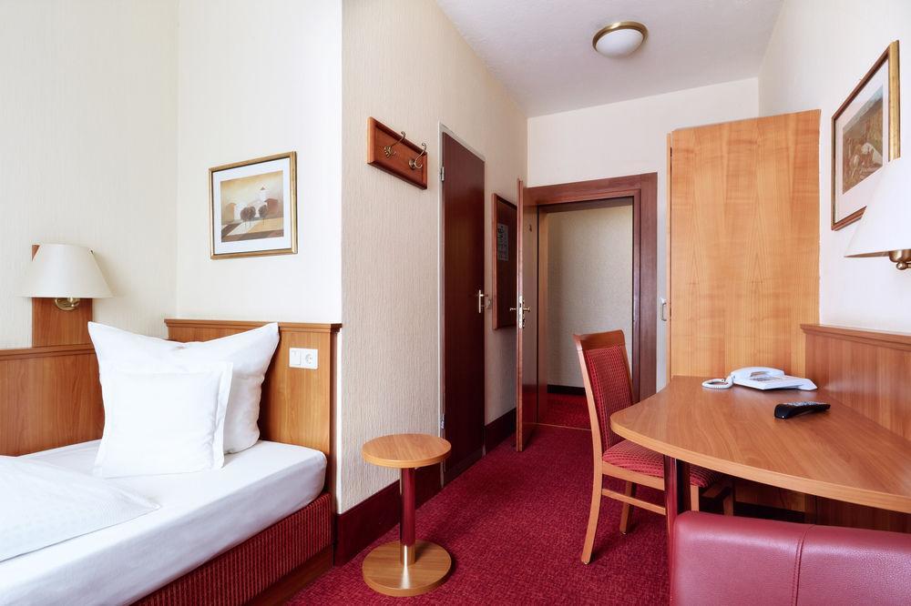 Doria Hotel Düsseldorf Exterior foto